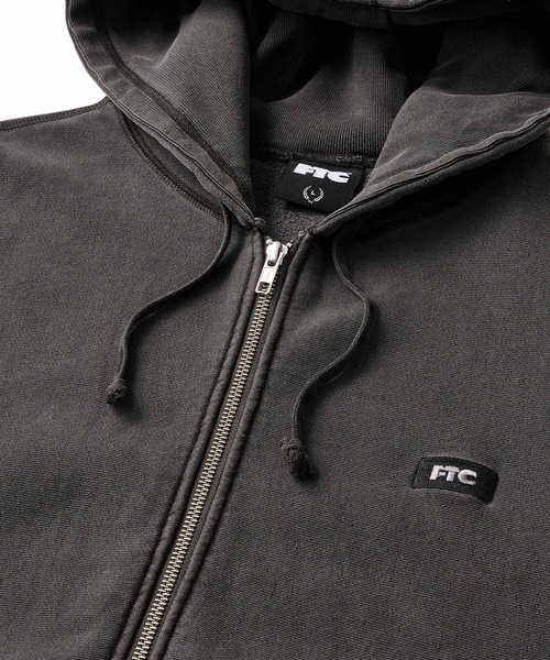 FTC（エフティーシー）の「PIGMENT DYED BOX LOGO ZIP UP HOODY（パーカー・メンズ・ブラック/グレー/ネイビー/パープル・SMALL/MEDIUM/LARGE/X-LARGE）」の5枚目の写真