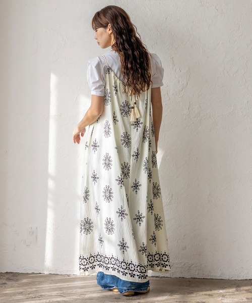 VitaFelice（ヴィータフェリーチェ）の「オリエンタル柄ロングワンピース キャミワンピース リゾート 春服（ワンピース・レディース・ブラック/アイボリー・FREE）」の8枚目の写真