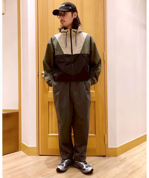 Grand PARK（グランドパーク）の「フルダルナイロン フーディブルゾン（その他アウター・メンズ・ブラック/カーキ/サックスブルー・L/M）」の17枚目の写真