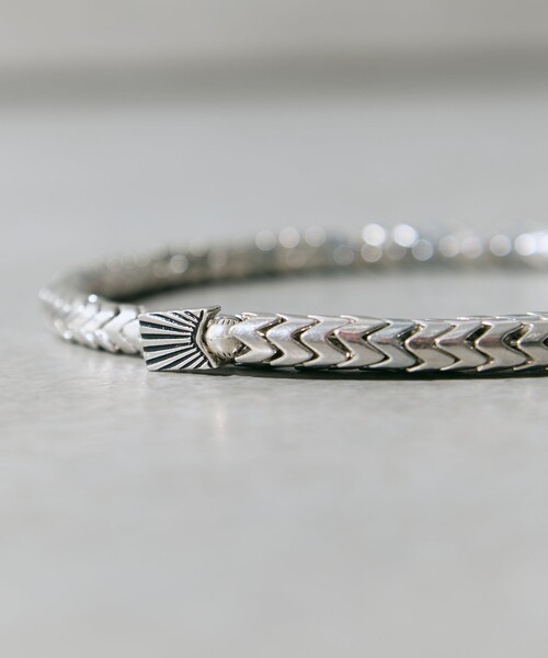 TOGA PULLA(トーガ プルラ)の「【TOGA PULLA/トーガプルラ】Metal choker/メタルチョーカー(チョーカー・レディース・シルバー・FREE)」の11枚目の写真