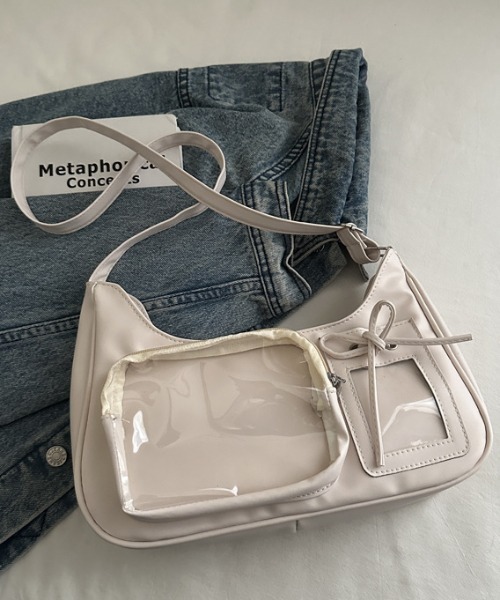 LAC-VERT(ラック・ヴェール)の「【推し活】クリアポケット付きショルダーバッグ(ショルダーバッグ・レディース・レッド/ホワイト/ブラック・FREE)」の6枚目の写真