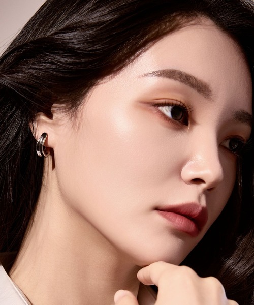Lyvi(ライビィ)の「Layered Form Hoops Pierce / 金属アレルギー対応(ピアス(両耳用)・レディース・シルバー/ゴールド・FREE)」の3枚目の写真