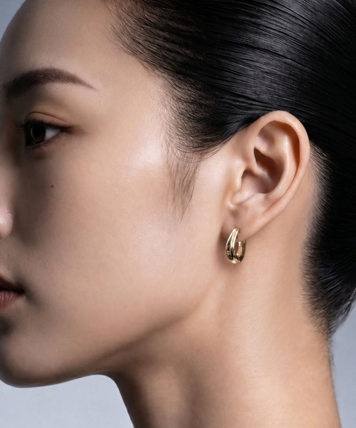 Lyvi(ライビィ)の「Layered Form Hoops Pierce / 金属アレルギー対応(ピアス(両耳用)・レディース・シルバー/ゴールド・FREE)」の6枚目の写真