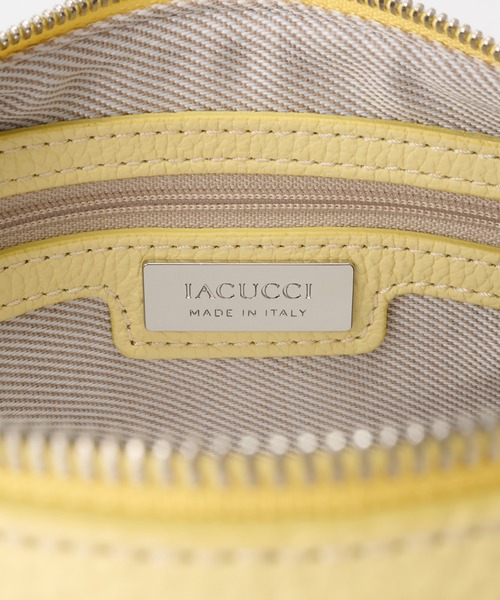 IACUCCI（イアクッチ）の「【予約】ベルタ XS CERVO（ショルダーバッグ・レディース・キャメル/ホワイト/ブラック/イエロー・FREE）」の13枚目の写真