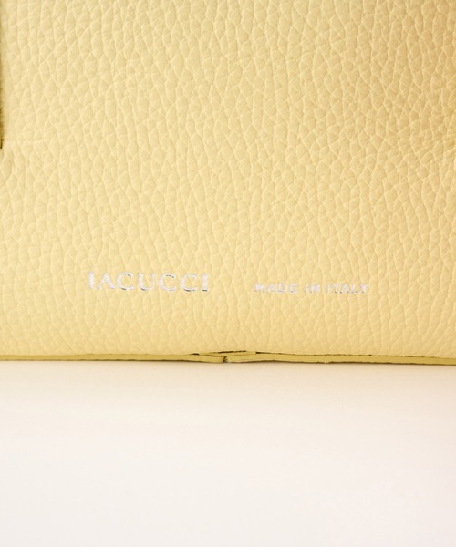 IACUCCI（イアクッチ）の「【予約】ベルタ XS CERVO（ショルダーバッグ・レディース・キャメル/ホワイト/ブラック/イエロー・FREE）」の16枚目の写真