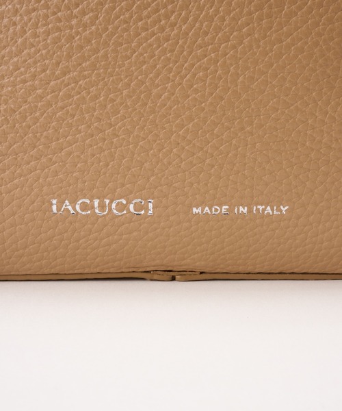 IACUCCI（イアクッチ）の「【予約】ベルタ XS CERVO（ショルダーバッグ・レディース・キャメル/ホワイト/ブラック/イエロー・FREE）」の10枚目の写真