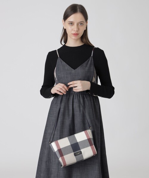 BLUE LABEL CRESTBRIDGE（ブルーレーベルクレストブリッジ）の「クレストブリッジチェックPVCミニショルダー（ショルダーバッグ・レディース・ベージュ系その他/レッド/ピンク系その他3/ブルー・FREE）」の19枚目の写真