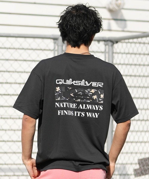 Quiksilver(クイックシルバー)の「QUIKSILVER/クイックシルバー メンズ 半袖 SSTシャツ SD NEW HOLMES ST QST261619M ムラサキスポーツ限定(Tシャツ/カットソー・メンズ・ブラック/ホワイト・XL/L/M)」の2枚目の写真