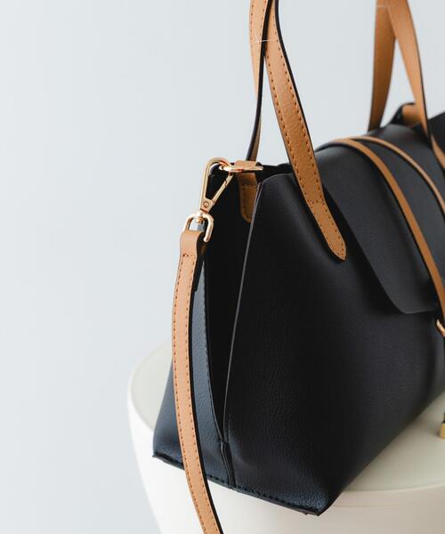 RODE SKO（ロデスコ）の「フラップトートバッグ（トートバッグ・レディース・ブラック/ベージュ・ONE）」の18枚目の写真