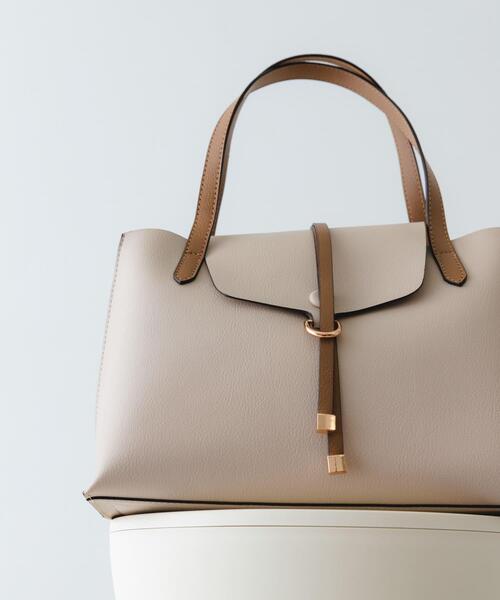 RODE SKO（ロデスコ）の「フラップトートバッグ（トートバッグ・レディース・ブラック/ベージュ・ONE）」の5枚目の写真