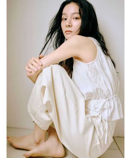 Ungrid（アングリッド）の「レースデザインノースリブラウス（シャツ/ブラウス・レディース・ピンク/ブルー/オフホワイト/ブラック・FREE）」の6枚目の写真