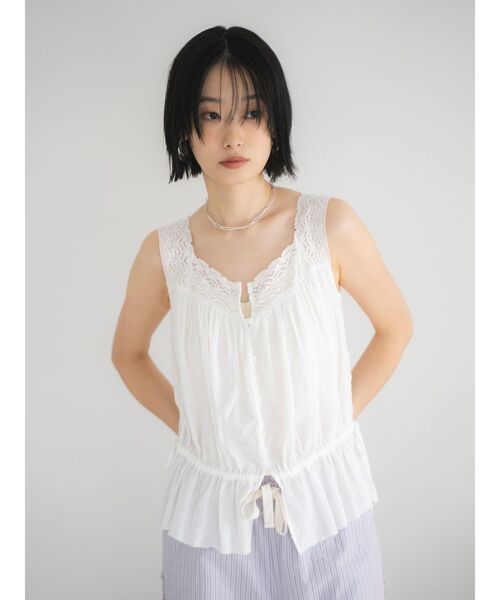 Ungrid（アングリッド）の「レースデザインノースリブラウス（シャツ/ブラウス・レディース・ピンク/ブルー/オフホワイト/ブラック・FREE）」の17枚目の写真