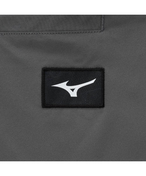 MIZUNO(ミズノ )の「MIZUNO LOOSE-FIT TRACK PANTS(ミズノ ルーズフィットトラックパンツ)(スウェットパンツ・メンズ・チャコールグレー/ブラック・X-LARGE/LARGE/MEDIUM)」の16枚目の写真