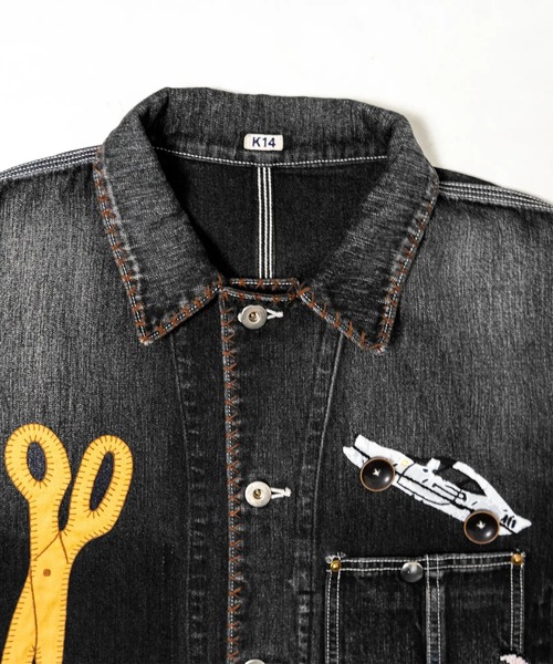 KHOKI（コッキ）の「【KHOKI/コッキ】Hand-Embroidered Denim Coverall（デニムジャケット・メンズ・ブラック/インディゴブルー・3/2）」の5枚目の写真
