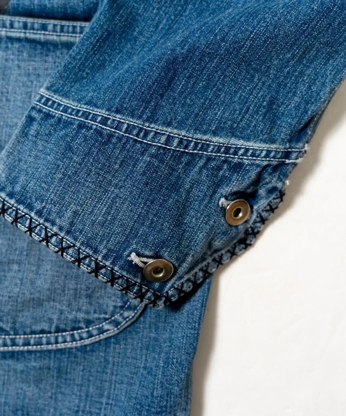 KHOKI（コッキ）の「【KHOKI/コッキ】Hand-Embroidered Denim Coverall（デニムジャケット・メンズ・ブラック/インディゴブルー・3/2）」の12枚目の写真