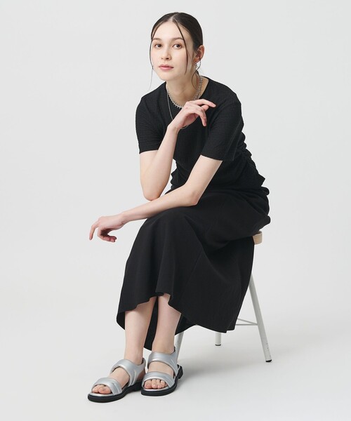 BEAUTY&YOUTH UNITED ARROWS(ビューティーアンドユースユナイテッドアローズ)の「プク ステッチ サンダル(サンダル・レディース・シルバー/オリーブ/ブラック・M/S)」の11枚目の写真