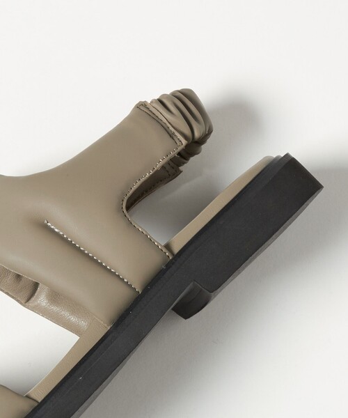 BEAUTY&YOUTH UNITED ARROWS（ビューティーアンドユースユナイテッドアローズ）の「プク ステッチ サンダル（サンダル・レディース・シルバー/オリーブ/ブラック・M/S）」の15枚目の写真