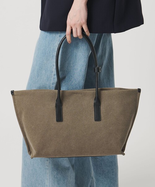 UNITED ARROWS(ユナイテッドアローズ)の「キャンバス ワイド トートバッグ(トートバッグ・レディース・ダークグレー/モカ・FREE)」の4枚目の写真