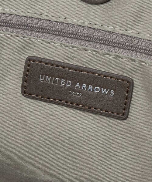 UNITED ARROWS(ユナイテッドアローズ)の「キャンバス ワイド トートバッグ(トートバッグ・レディース・ダークグレー/モカ・FREE)」の14枚目の写真