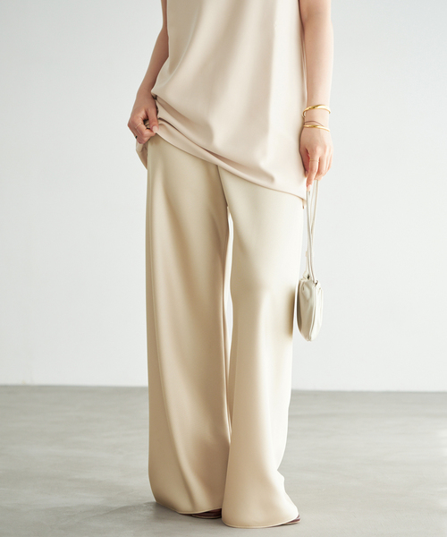 plage(プラージュ)の「Satin Bias Relax パンツ(その他パンツ・レディース・チャコールグレー/ブラック/ベージュ・34/36/38)」の3枚目の写真