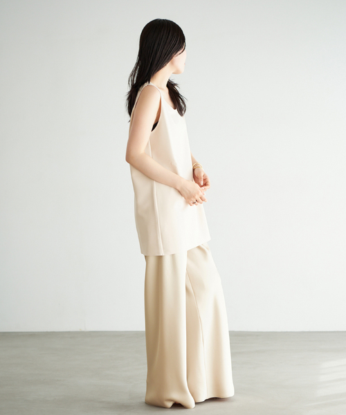 plage(プラージュ)の「Satin Bias Relax パンツ(その他パンツ・レディース・チャコールグレー/ブラック/ベージュ・34/36/38)」の13枚目の写真