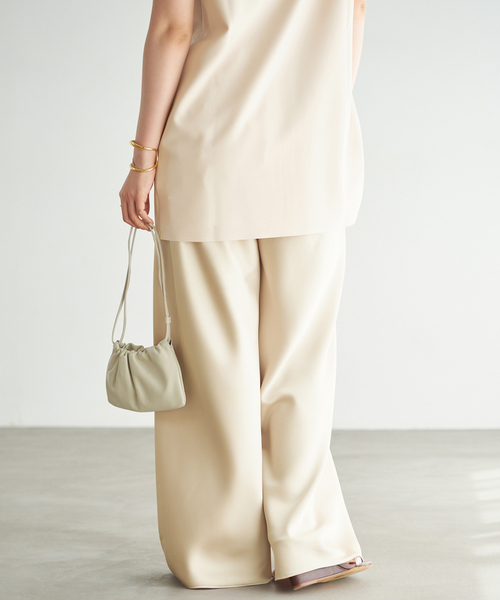 plage(プラージュ)の「Satin Bias Relax パンツ(その他パンツ・レディース・チャコールグレー/ブラック/ベージュ・34/36/38)」の18枚目の写真