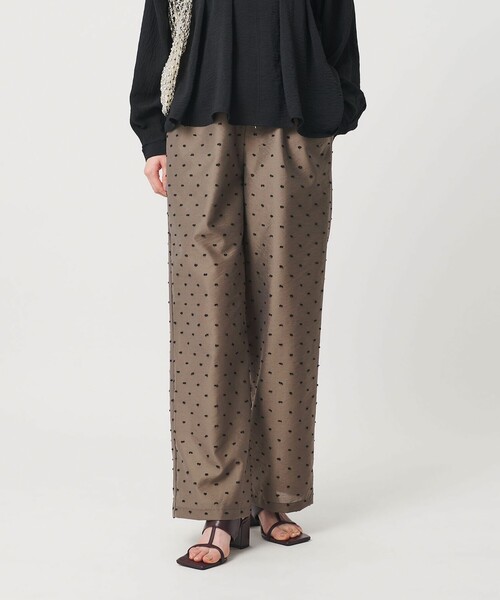 BEAUTY&YOUTH UNITED ARROWS(ビューティーアンドユースユナイテッドアローズ)の「【WEB限定 Wardrobe DAILY MINIMAL】ドビードット イージーパンツ ウォッシャブル(その他パンツ・レディース・モカ/ブラック・S/M)」の10枚目の写真
