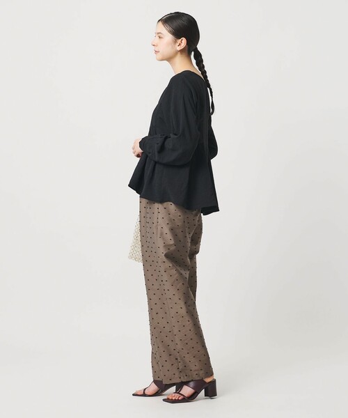 BEAUTY&YOUTH UNITED ARROWS(ビューティーアンドユースユナイテッドアローズ)の「【WEB限定 Wardrobe DAILY MINIMAL】ドビードット イージーパンツ ウォッシャブル(その他パンツ・レディース・モカ/ブラック・S/M)」の12枚目の写真