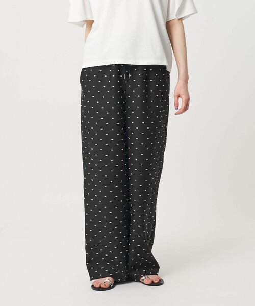 BEAUTY&YOUTH UNITED ARROWS(ビューティーアンドユースユナイテッドアローズ)の「【WEB限定 Wardrobe DAILY MINIMAL】ドビードット イージーパンツ ウォッシャブル(その他パンツ・レディース・モカ/ブラック・S/M)」の13枚目の写真