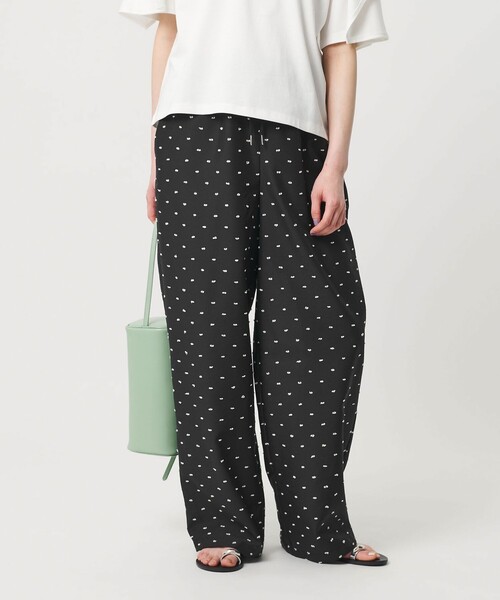 BEAUTY&YOUTH UNITED ARROWS(ビューティーアンドユースユナイテッドアローズ)の「【WEB限定 Wardrobe DAILY MINIMAL】ドビードット イージーパンツ ウォッシャブル(その他パンツ・レディース・モカ/ブラック・S/M)」の14枚目の写真