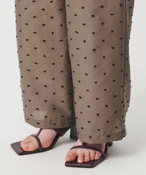BEAUTY&YOUTH UNITED ARROWS(ビューティーアンドユースユナイテッドアローズ)の「【WEB限定 Wardrobe DAILY MINIMAL】ドビードット イージーパンツ ウォッシャブル(その他パンツ・レディース・モカ/ブラック・S/M)」の20枚目の写真