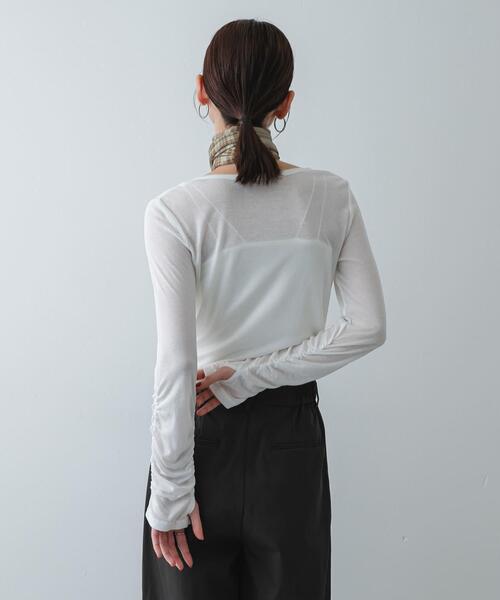 SENSE OF PLACE by URBAN RESEARCH（センスオブプレイスバイアーバンリサーチ）の「Uネックピスネームシアートップ（Tシャツ/カットソー・レディース・オフホワイト/ブラック/ライトブルー・ONE）」の6枚目の写真