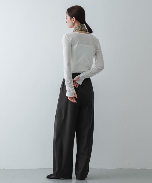 SENSE OF PLACE by URBAN RESEARCH（センスオブプレイスバイアーバンリサーチ）の「Uネックピスネームシアートップ（Tシャツ/カットソー・レディース・オフホワイト/ブラック/ライトブルー・ONE）」の9枚目の写真