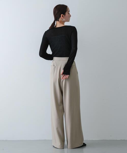 SENSE OF PLACE by URBAN RESEARCH（センスオブプレイスバイアーバンリサーチ）の「Uネックピスネームシアートップ（Tシャツ/カットソー・レディース・オフホワイト/ブラック/ライトブルー・ONE）」の16枚目の写真