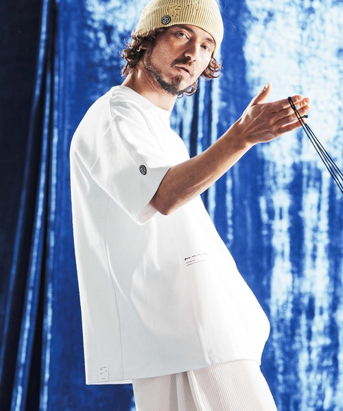 ANGENEHM（アンゲネーム）の「mt10425- Interlock Fabric T-shirt Tシャツ(AG06-008scg)（Tシャツ/カットソー・メンズ・ブラック/グリーン/ホワイト/チャコール・L/M/S）」の17枚目の写真