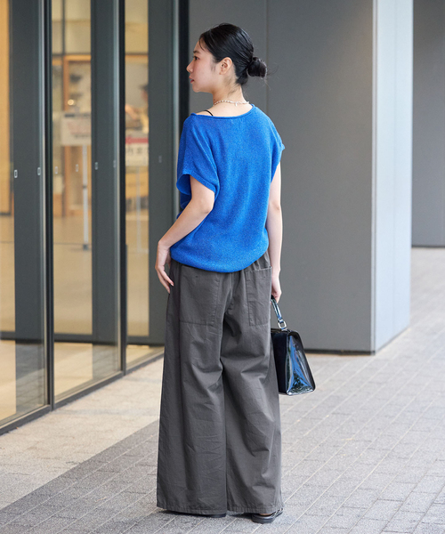 IENA(イエナ)の「《洗濯機洗い可》コットンサテンイージーワイドパンツ(その他パンツ・レディース・ベージュ系その他/チャコールグレー・38/36/34)」の18枚目の写真