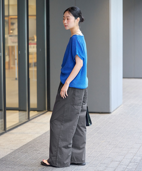 IENA(イエナ)の「《洗濯機洗い可》コットンサテンイージーワイドパンツ(その他パンツ・レディース・ベージュ系その他/チャコールグレー・38/36/34)」の19枚目の写真