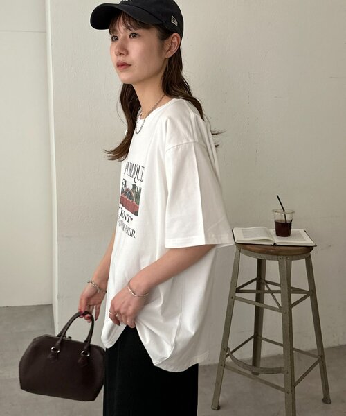 DISCOAT(ディスコート)の「【Enlude】アソートクラシックカーグラフィックTシャツ《ユニセックス》(Tシャツ/カットソー・レディース・ネイビー/チャコールグレー/オフホワイト/ライトベージュ・FREE)」の8枚目の写真