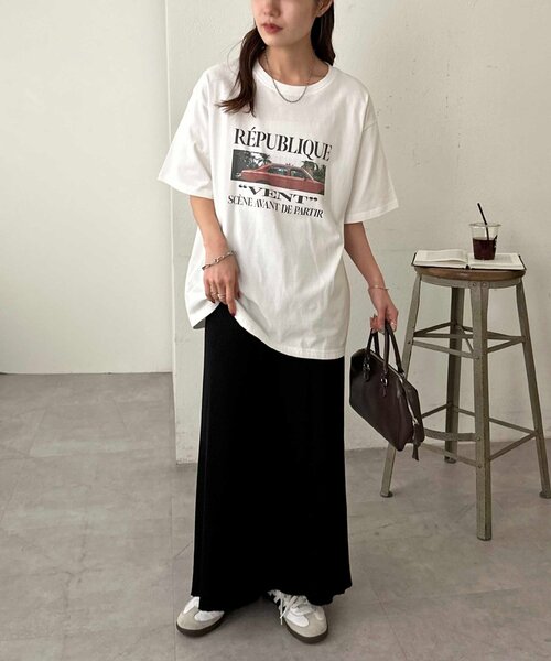 DISCOAT(ディスコート)の「【Enlude】アソートクラシックカーグラフィックTシャツ《ユニセックス》(Tシャツ/カットソー・レディース・ネイビー/チャコールグレー/オフホワイト/ライトベージュ・FREE)」の10枚目の写真