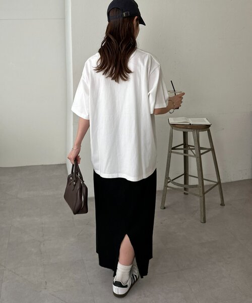 DISCOAT(ディスコート)の「【Enlude】アソートクラシックカーグラフィックTシャツ《ユニセックス》(Tシャツ/カットソー・レディース・ネイビー/チャコールグレー/オフホワイト/ライトベージュ・FREE)」の11枚目の写真