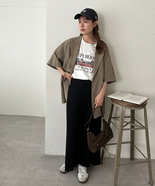 DISCOAT(ディスコート)の「【Enlude】アソートクラシックカーグラフィックTシャツ《ユニセックス》(Tシャツ/カットソー・レディース・ネイビー/チャコールグレー/オフホワイト/ライトベージュ・FREE)」の13枚目の写真