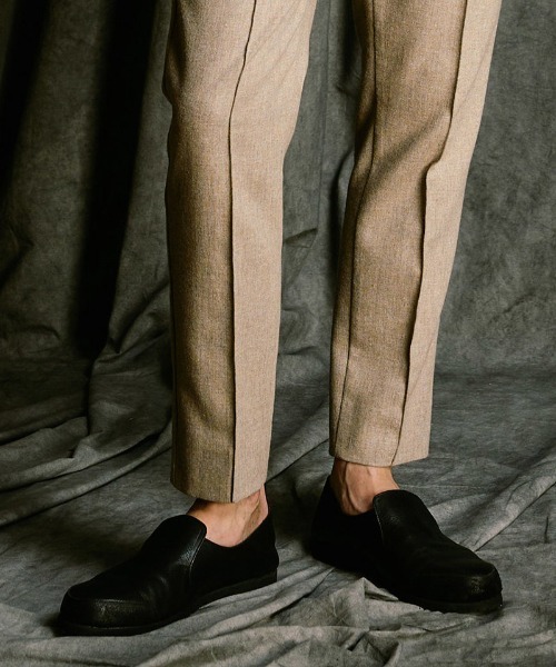 wjk（ダヴルジェイケイ）の「mko13608- combination slip-on shoes コンビネーションスリッポン(8994 bt51j)（スリッポン・メンズ・ブラック・41/42/43）」の2枚目の写真