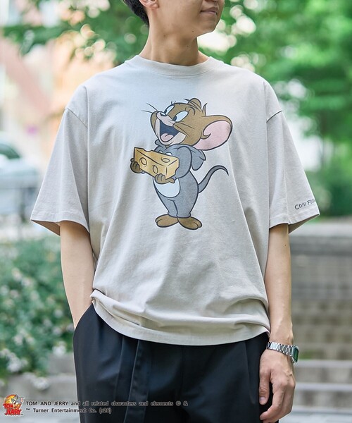 Tom&Jerry(トムアンドジェリー)の「TOM and JERRY (トムとジェリー)ヴィンテージライクTシャツ(Tシャツ/カットソー・メンズ・ベージュ/イエロー/ネイビー/ライム/ダークグレー/その他2/その他1・S/M/L/XL)」の1枚目の写真