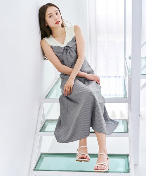 MISCH MASCH(ミッシュマッシュ)の「2026春夏新作 リボンシャツドッキングワンピース(ワンピース・レディース・グレー/ブルー/ブラック・S/M)」の4枚目の写真