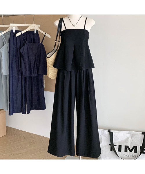 witch（ウイッチ）の「ペプラムキャミソールワイドパンツ2点セットアップ（サロペット/オーバーオール・レディース・ブラック/ブルー/ベージュ/ダークネイビー・FREE）」の2枚目の写真