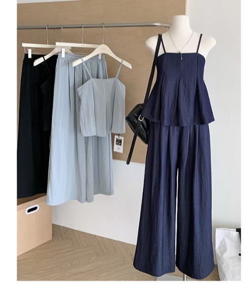 witch（ウイッチ）の「ペプラムキャミソールワイドパンツ2点セットアップ（サロペット/オーバーオール・レディース・ブラック/ブルー/ベージュ/ダークネイビー・FREE）」の15枚目の写真