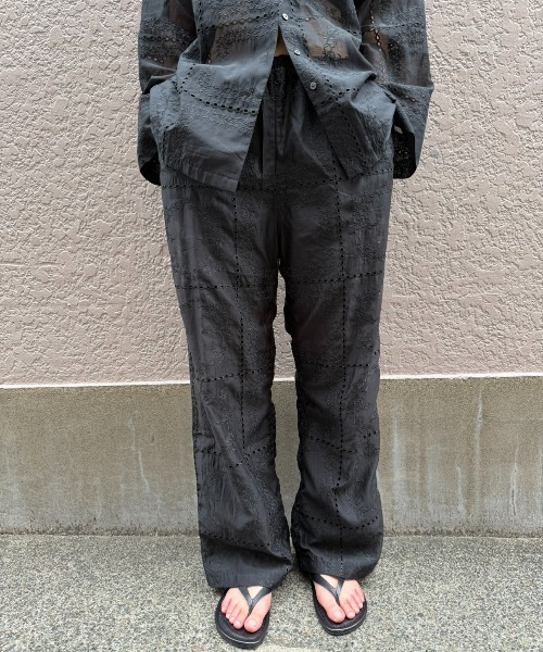 AIC.(エーアイシー)の「エンブロイダリーイージーパンツ(その他パンツ・レディース・ブラック/ブラウン/オフホワイト・FREE)」の1枚目の写真