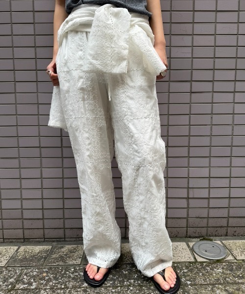AIC.(エーアイシー)の「エンブロイダリーイージーパンツ(その他パンツ・レディース・ブラック/ブラウン/オフホワイト・FREE)」の15枚目の写真