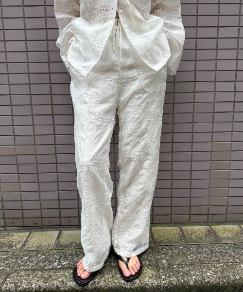 AIC.(エーアイシー)の「エンブロイダリーイージーパンツ(その他パンツ・レディース・ブラック/ブラウン/オフホワイト・FREE)」の11枚目の写真