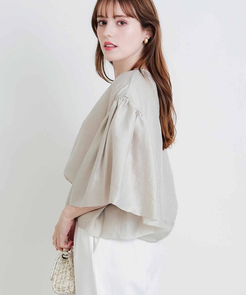 PICCIN PERLA(ピッチンペルラ)の「ダブルシアージュディブラウス(シャツ/ブラウス・レディース・グレイッシュベージュ/ブラック/オフホワイト・M)」の5枚目の写真